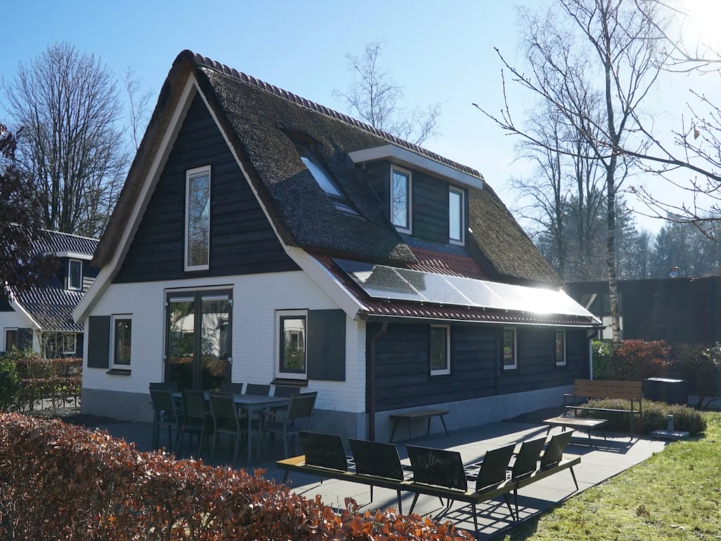 Luxusvilla in einem Ferienpark, angrenzend an den Nationalpark Hoge Veluwe