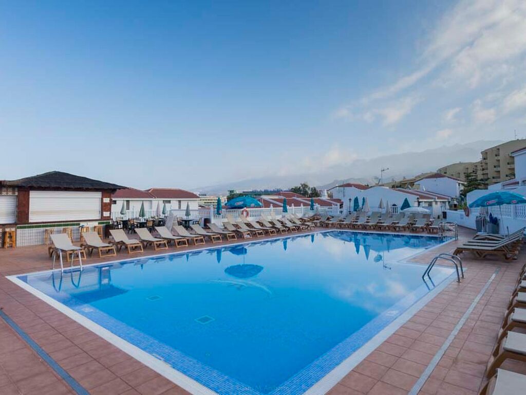 Geweldig vakantiehuis in Adeje met zwembad