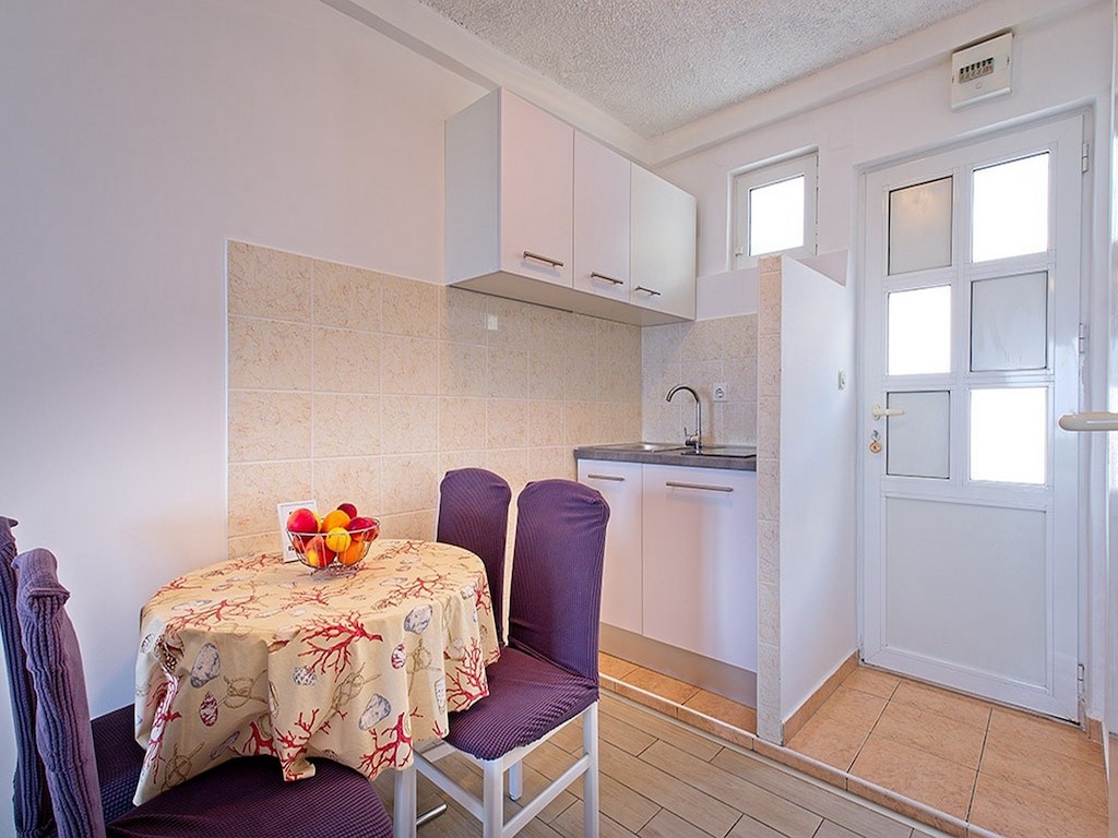Apartments Grljević - Studio Apartment with Balcony and Sea View (A3)