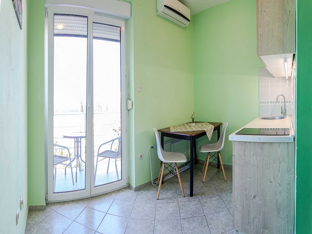 Apartments Smokvica - One Bed/Apt with Balcony