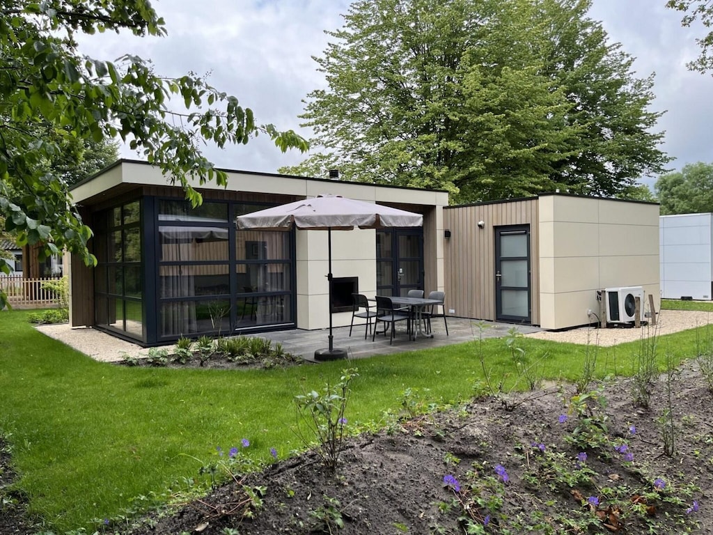 Haus in Velsen-Zuid mit Terrasse
