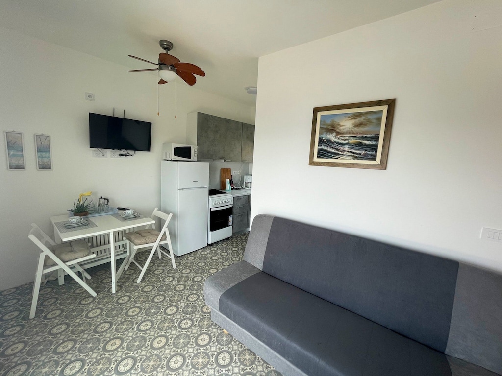 Apartments Sun 4 You - One Bedroom Apartment with Terrace and Sea View (Apartment 1)