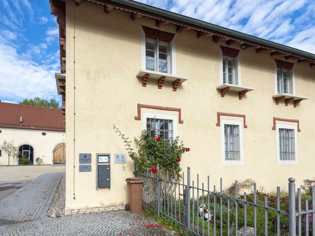 Modern vakantieappartement in Haunsheim met terras