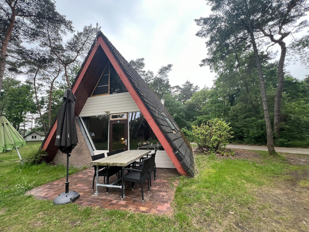 Vakantiebungalow in Noord-Limburg in het bos