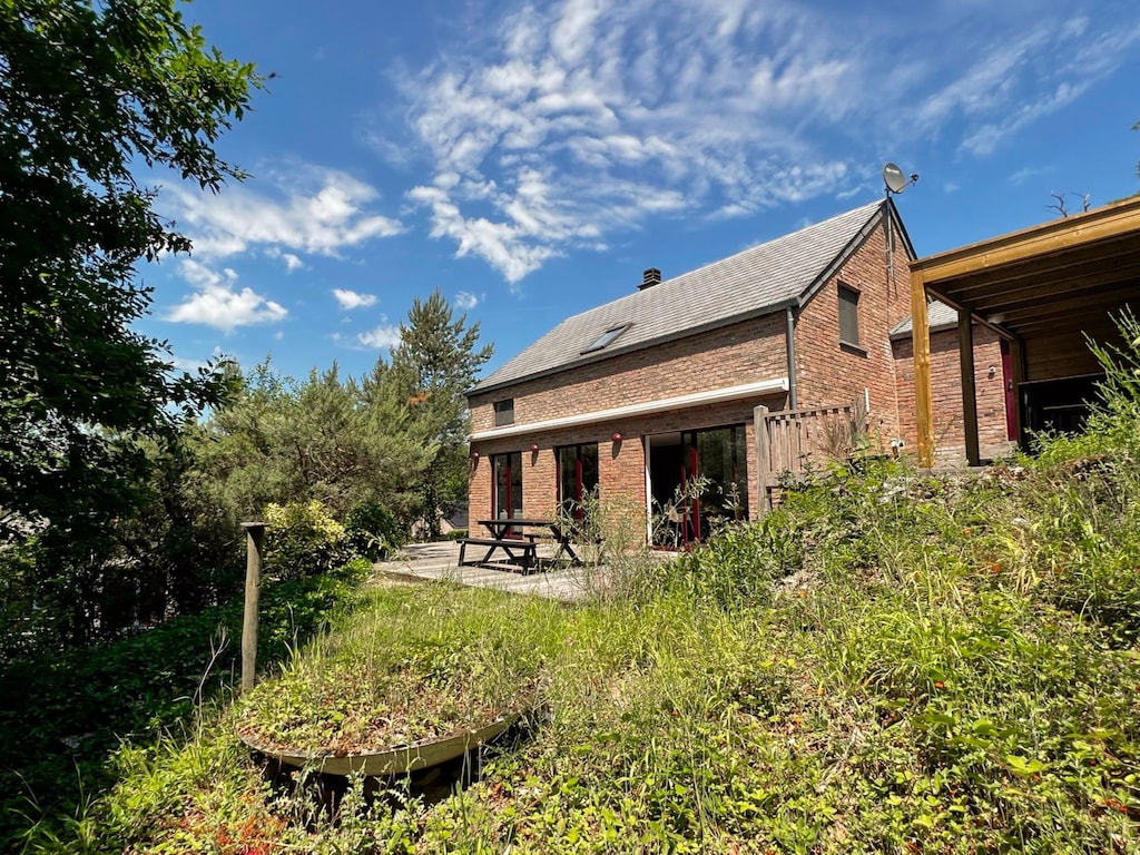 Villa in Durbuy met Jacuzzi en Golfbaan