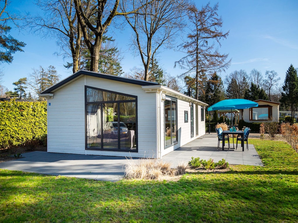 Verzorgd chalet midden op de Veluwe