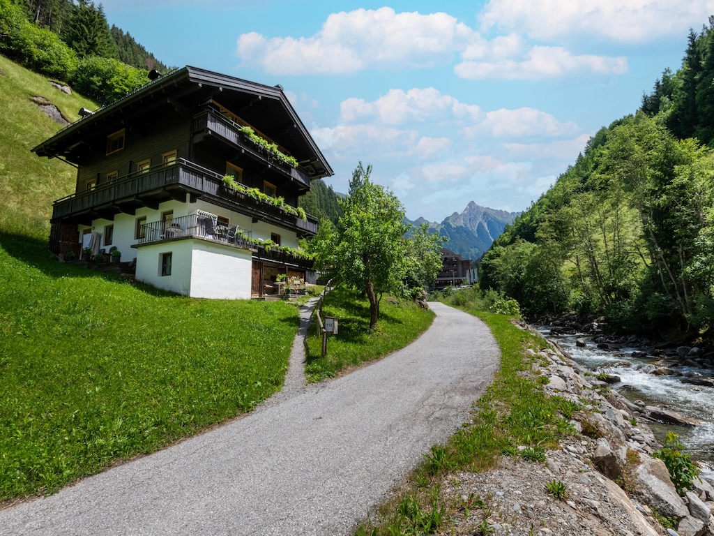 Chalet in Tirol bij Zillertal Skipistes