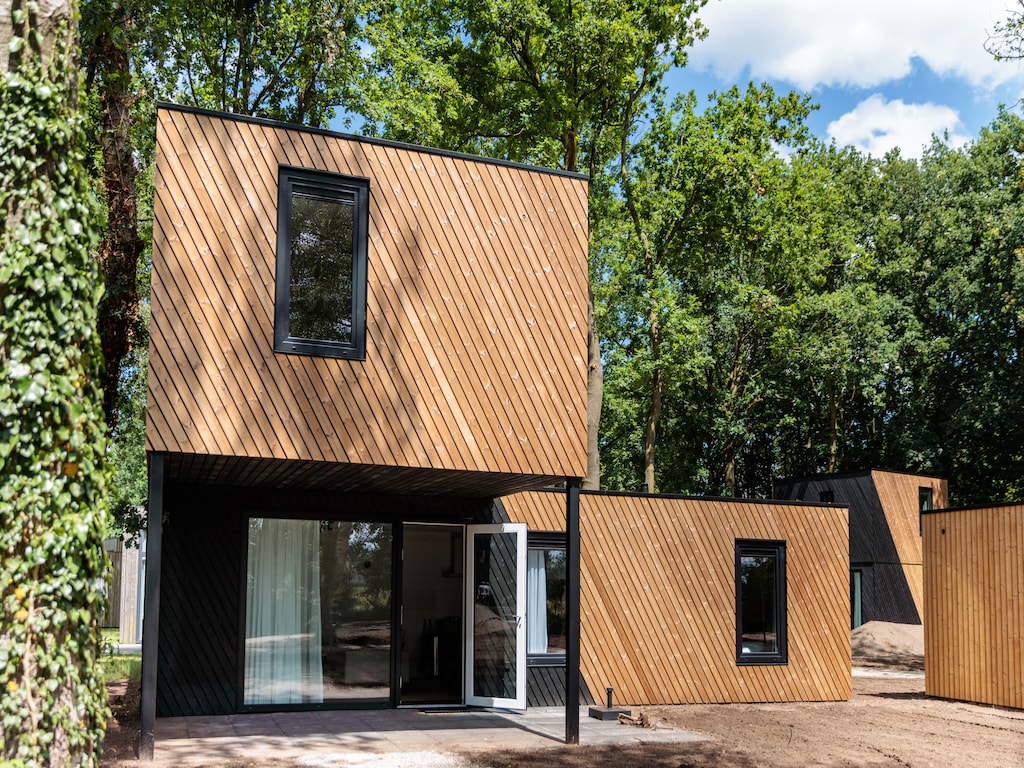 Vrijstaande villa met twee badkamers, op een vakantiepark in een groene omgeving