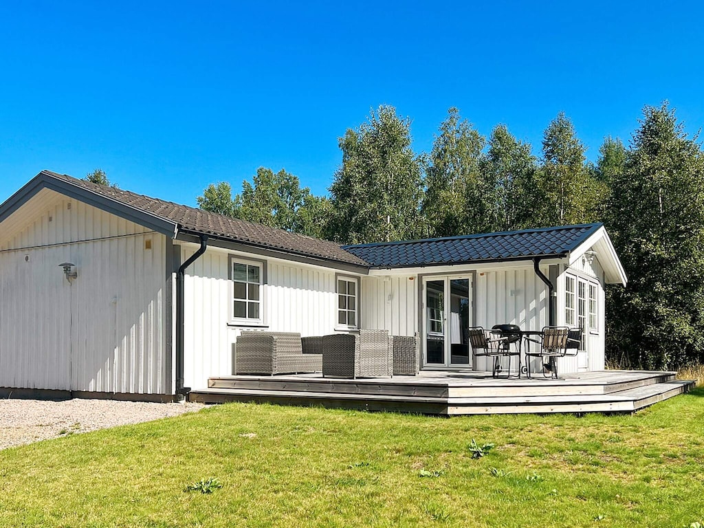 4 Personen Ferienhaus in HÅcksvik-By Traum