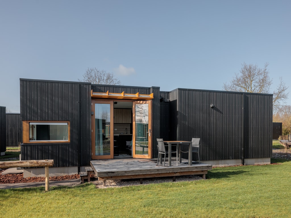 Comfortabel tiny house met airco, op een vakantiepark bij het Grevelingenmeer