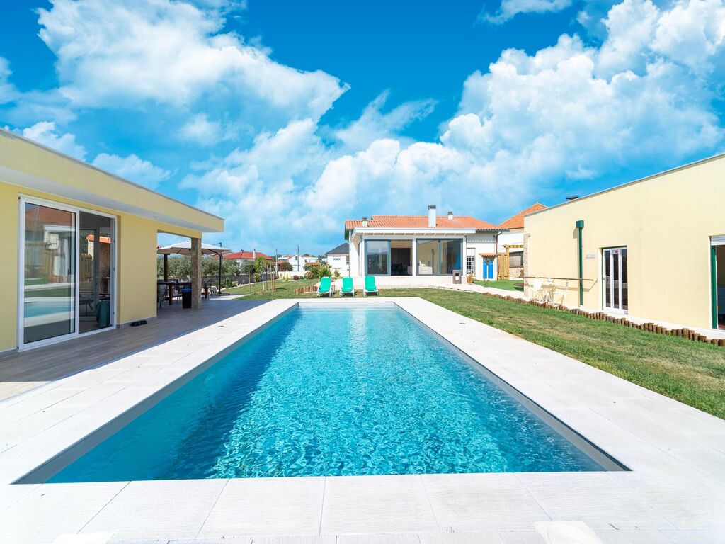 Landelijk gelegen vakantiehuis met gedeeld zwembad