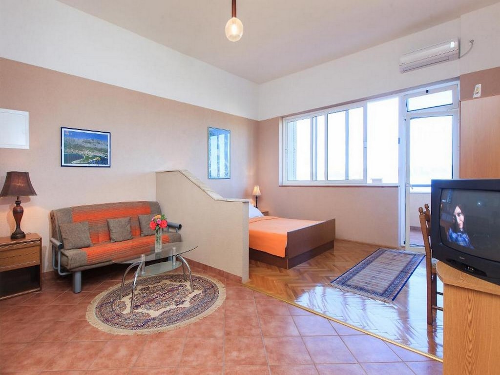 Summerheaven Apartments - Standard Studio Apartment with Balcony and Sea View