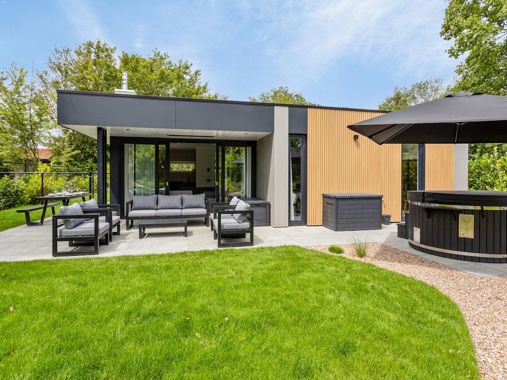 Villa in Zeeland bij Banjaard Strand