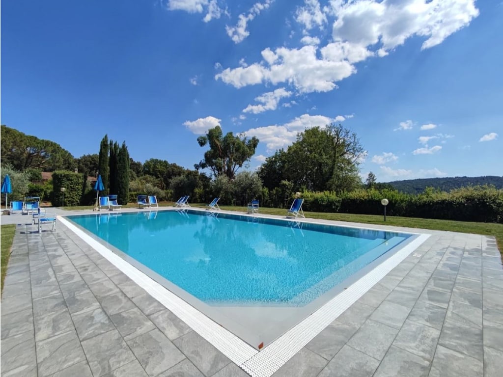 Romantisches Ferienhaus in Gambassi Terme mit privater Terrasse