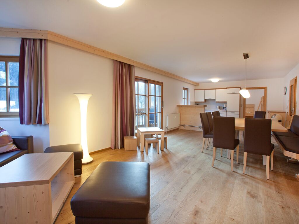 Beautiful flat in Pinzgau with balcony and views