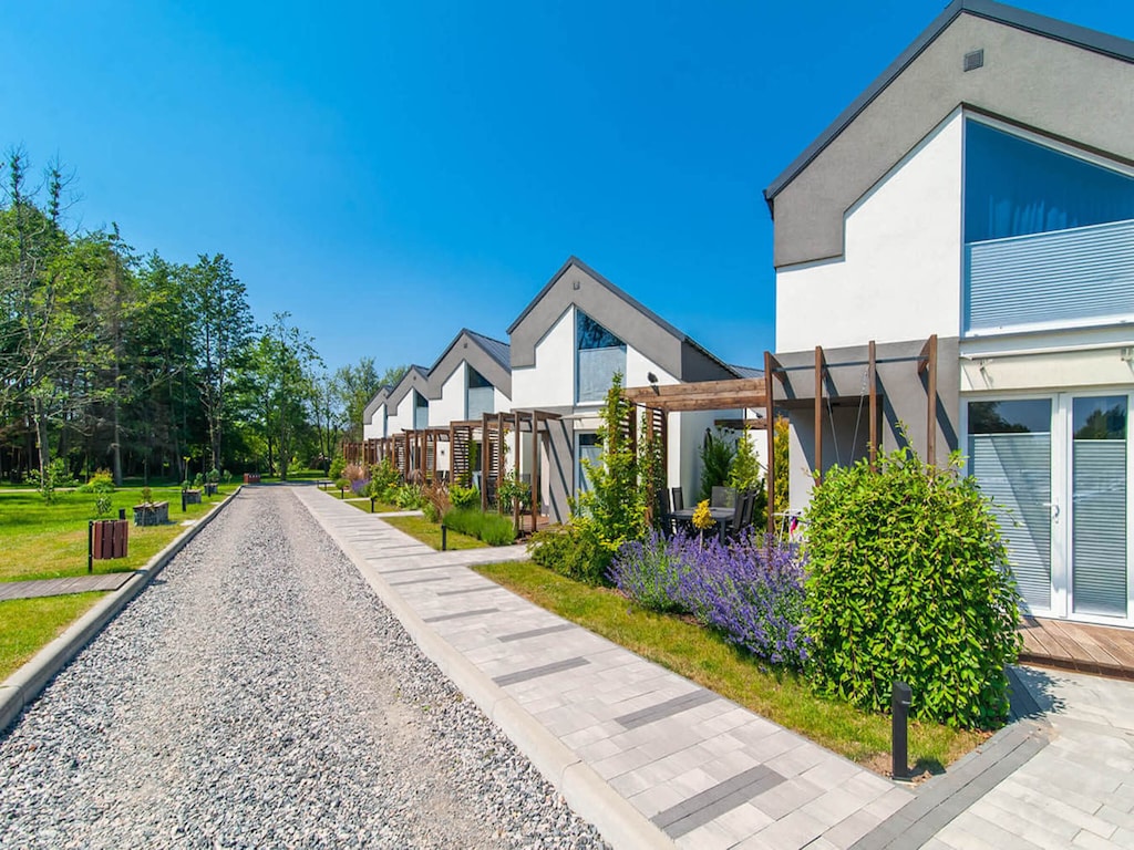 Comfortabele vakantiehuizen, zomerzwembad, sauna