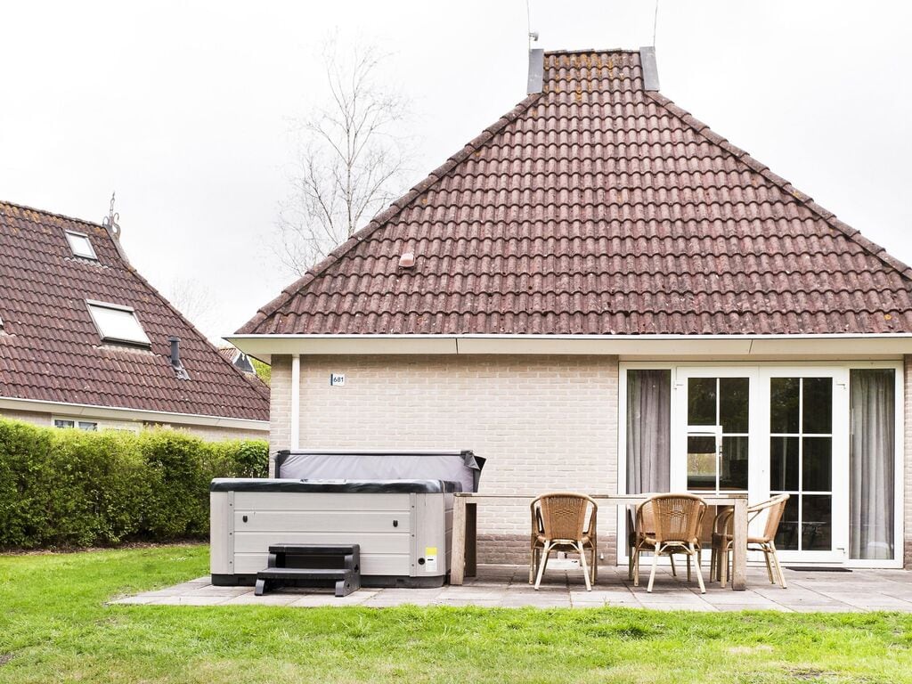 Ferienhaus in Earnewâld mit Spa und Sauna