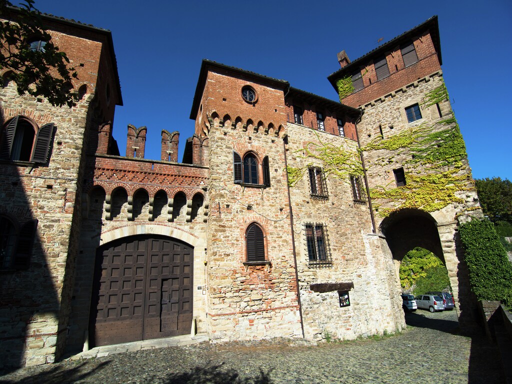 Gastenverblijf in Monferrato met Kasteelzicht