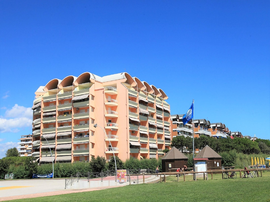 Mooi appartement in Porto Santa Margherita met privéterras