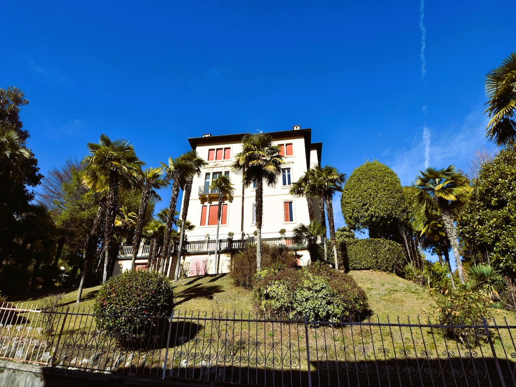 Wohnung in Vignone Villa-Umgebung