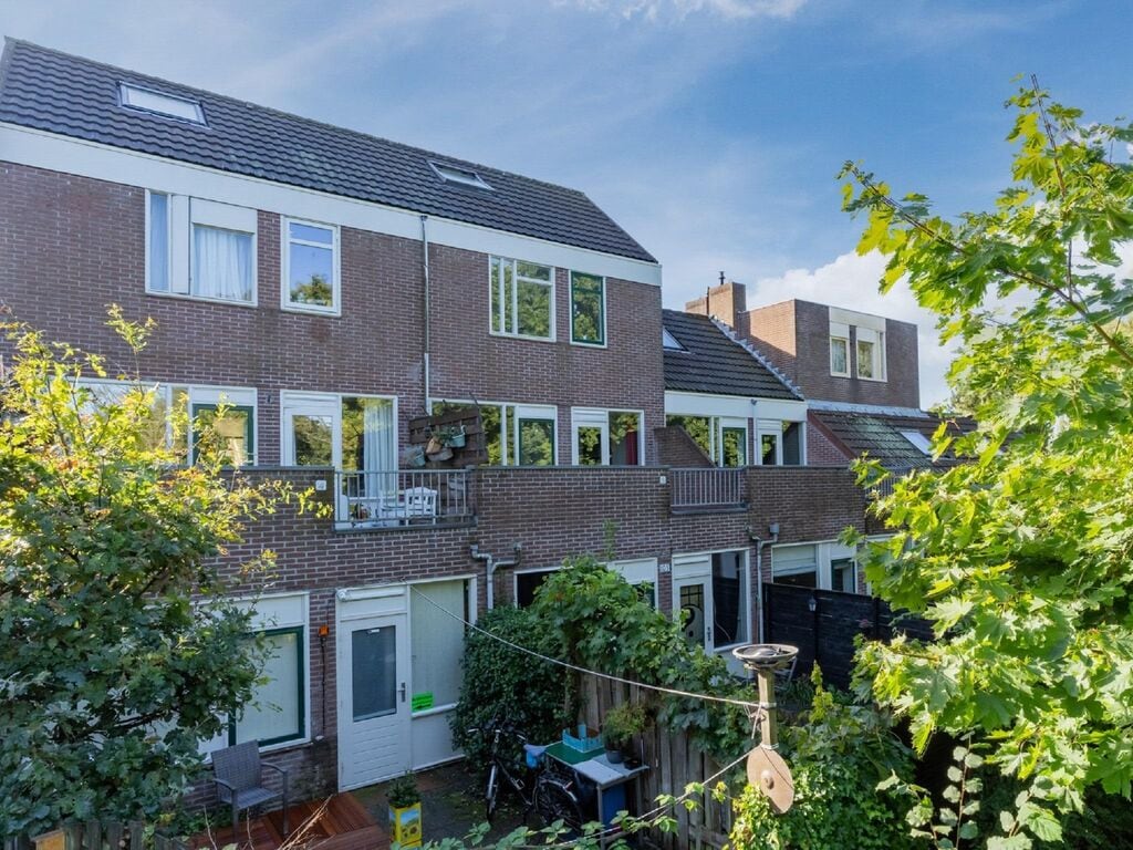 Komfortables Ferienhaus in Alkmaar mit Balkon