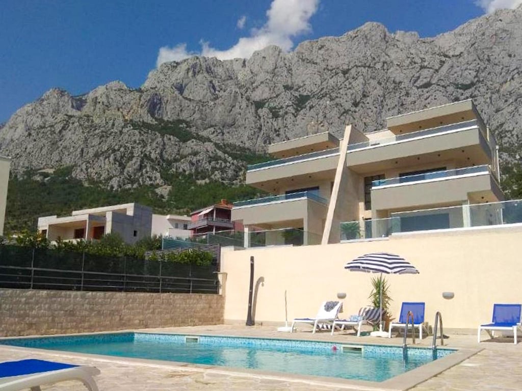 Vakantiehuis in Makarska bij Biokovo Bergen