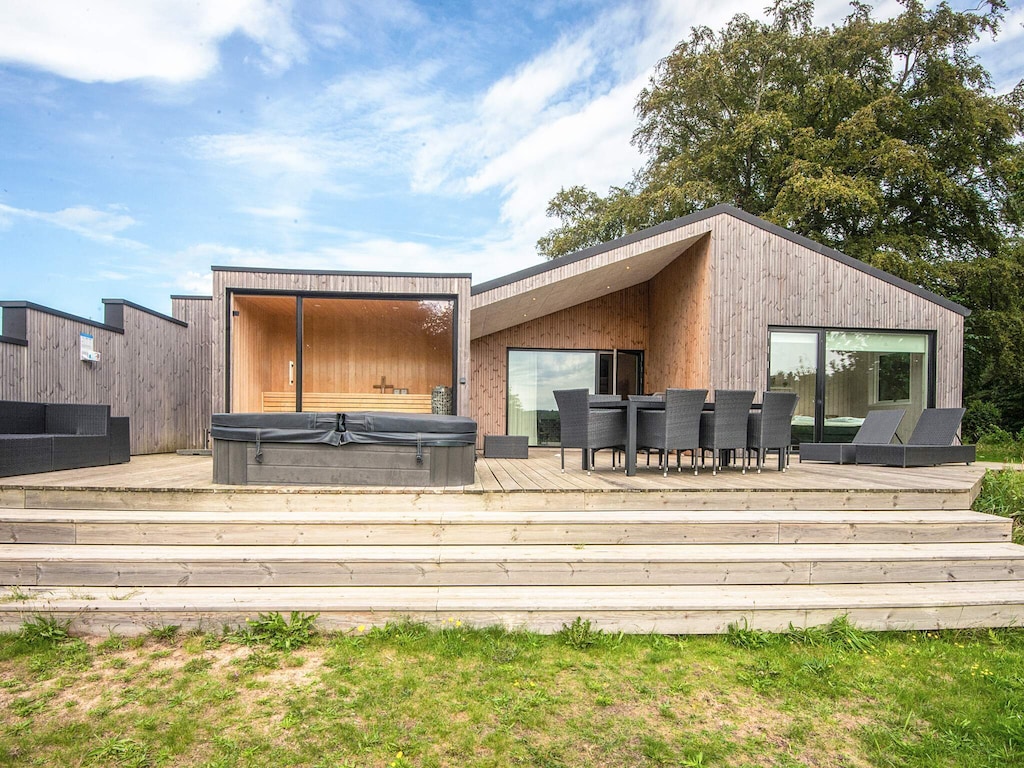 14 persoons vakantie huis in Glesborg-By Traum