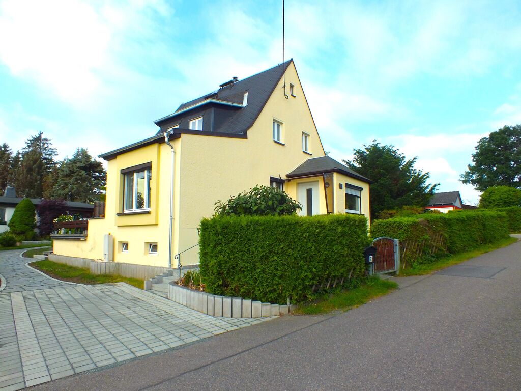 Fijne vakantiewoning in Lichtenau met een tuin