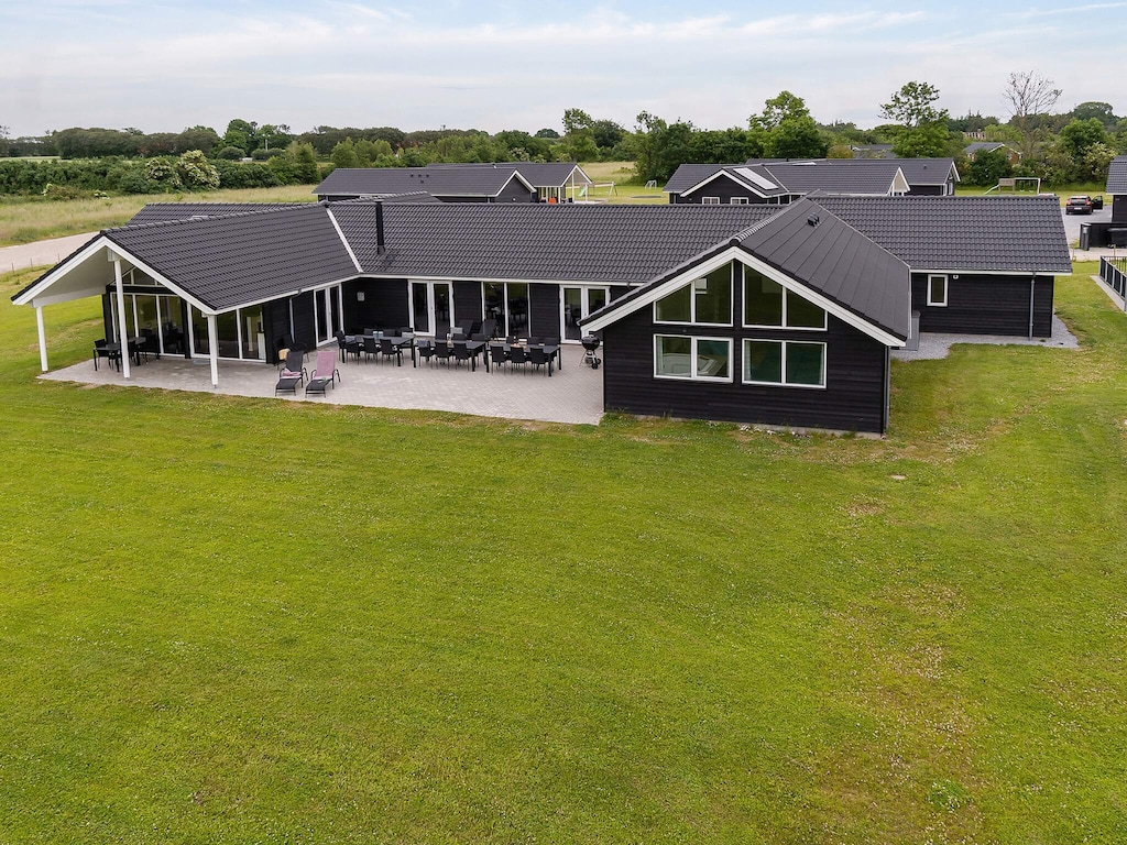 Luxe villa met zwembad in Grena
