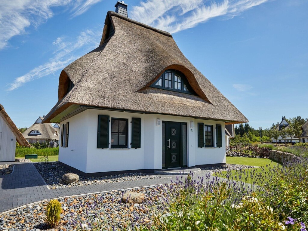 Reetdachhaus in Bodstedt mit Sauna am Bodden