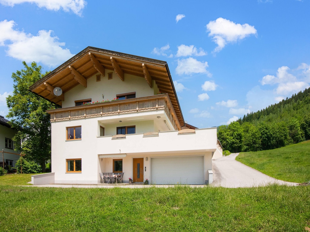 Appartement in Hart im Zillertal met uitzicht op de berg Gilfert