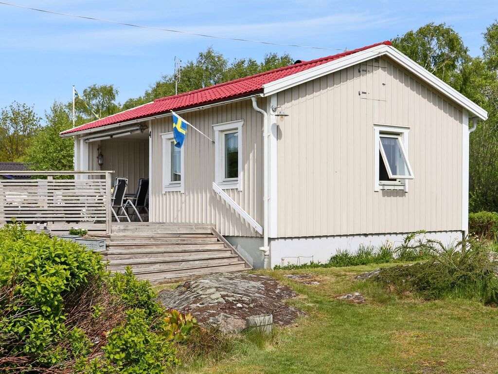 6 person holiday home in Varberg