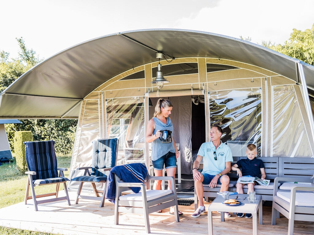 Zelthütte auf einem Campingplatz 25 km von Trier