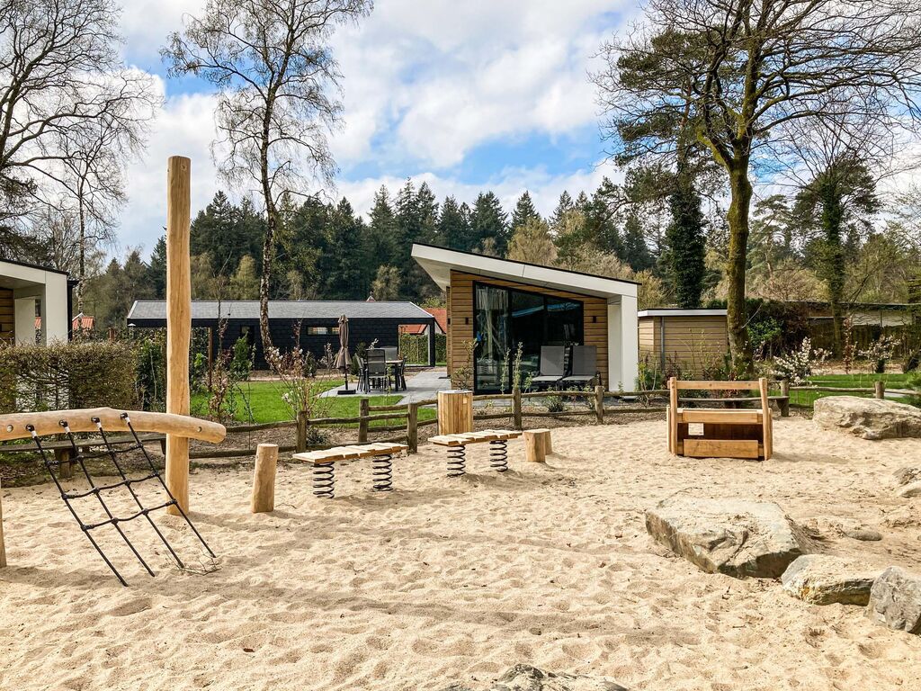 Chalet am Spielplatz in Veluwe