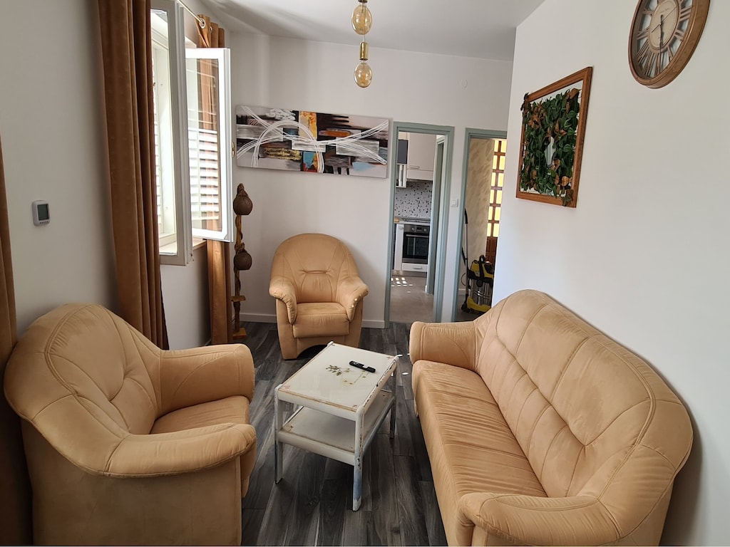 Apartment Solvit - Three Bedroom Apartment with Terrace