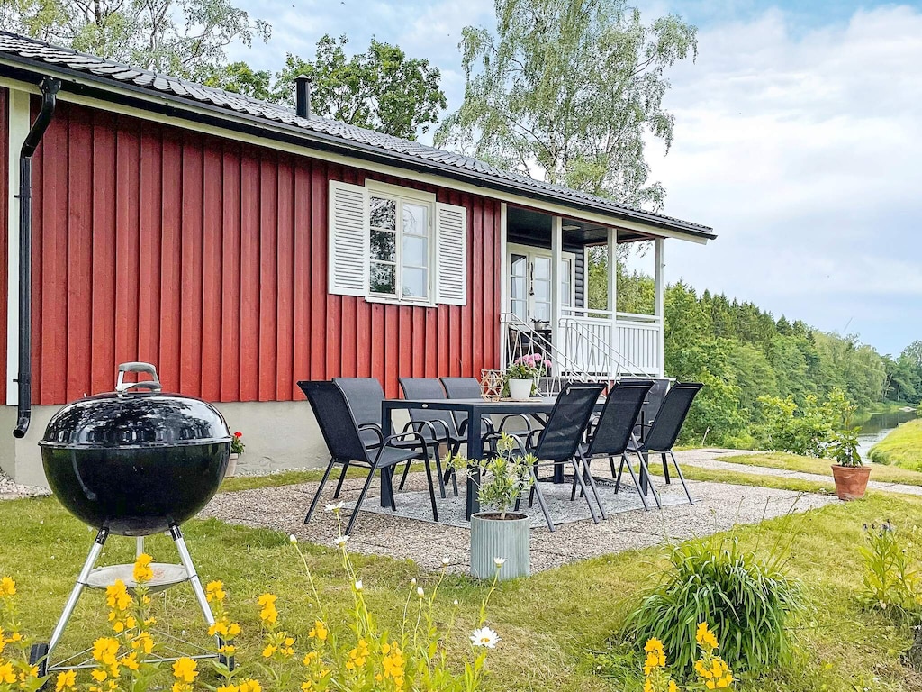 6 Personen Ferienhaus in Mellerud-By Traum