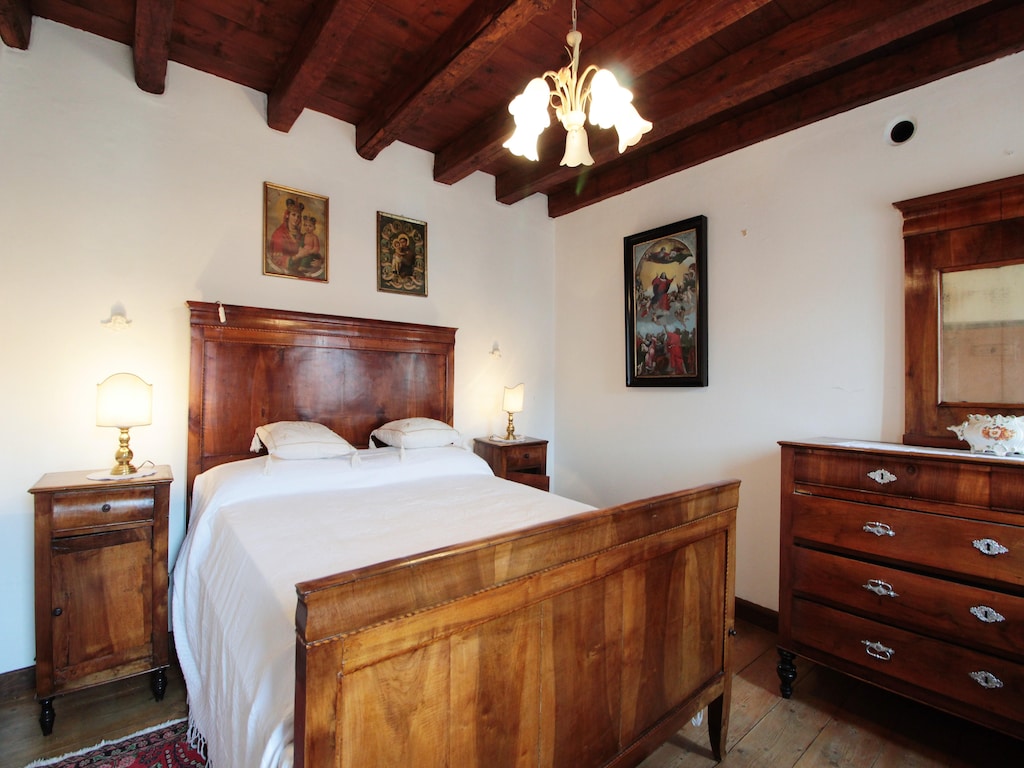 Huis in Chies d'Alpago bij Santa Croce Meer