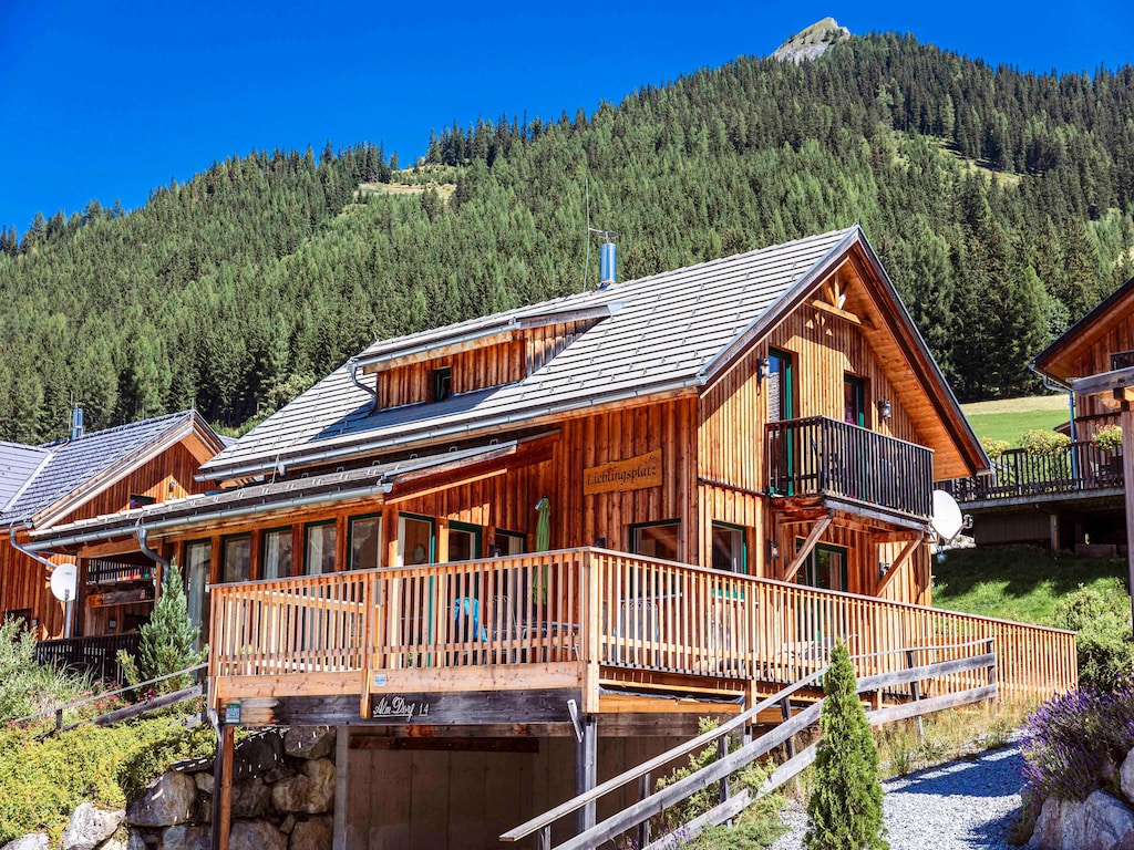 Chalet in Hohentauern met een buitenjacuzzi