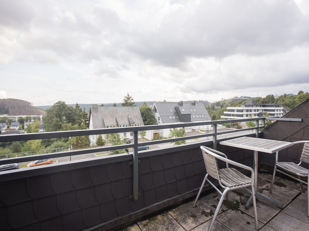 Appartement met balkon vlakbij het bos