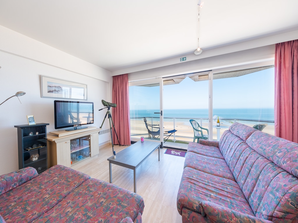 Licht appartement met uitzicht op zee