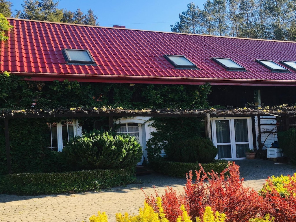 Komfortables Ferienhaus auf dem Land mit Pool