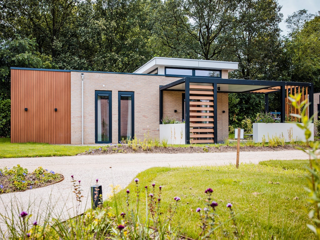 Schönes Ferienhaus in Voorhuizen mit Garten