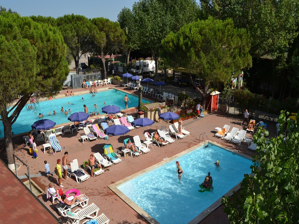 Glampingtent bij Meer Trasimeno met Watersport