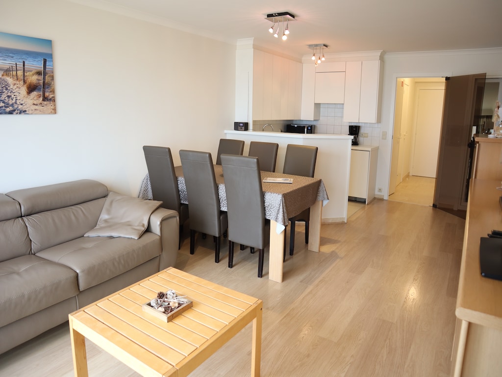 Apartment in Nieuwpoort mit Meerblick