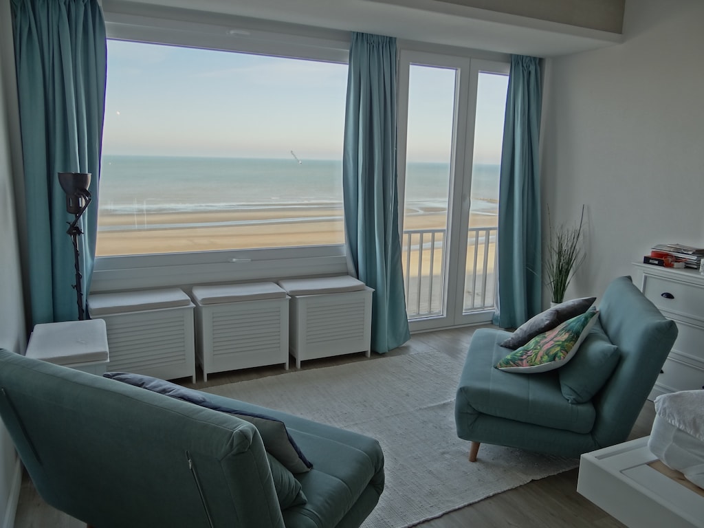 Studio in Nieuwpoort met Zeezicht