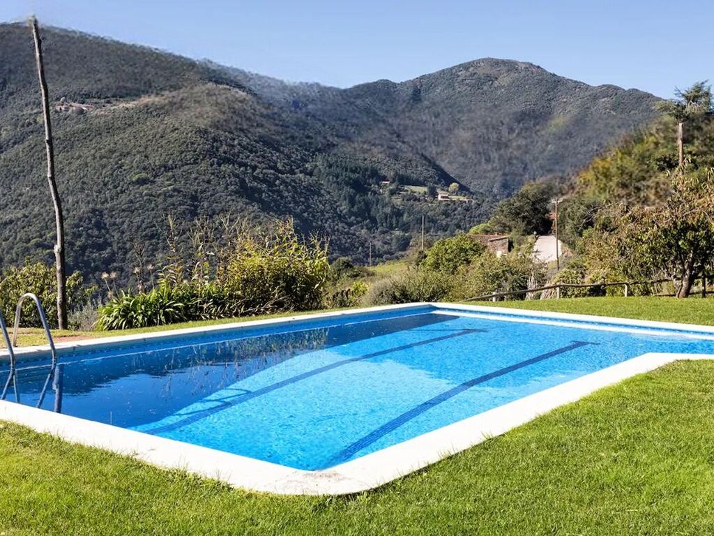 Huis met prachtig uitzicht en gedeeld zwembad