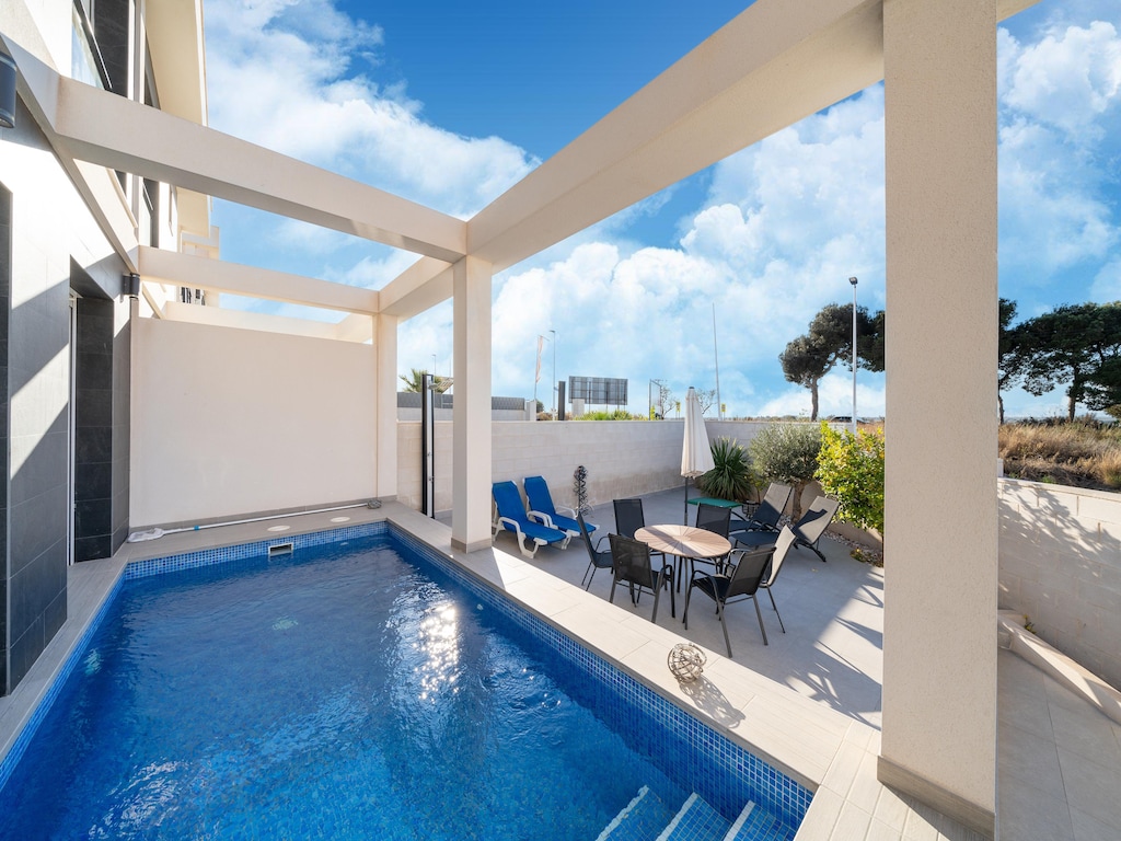 Ontspannende villa nabij Carabassi