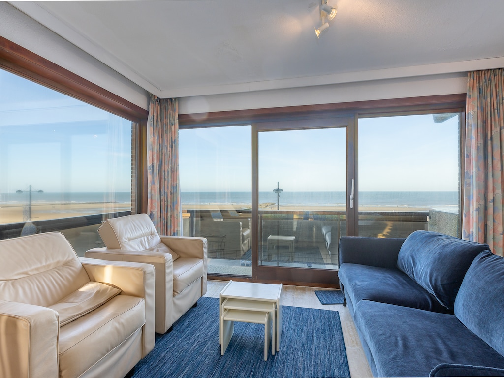 Mooi appartement met zeezicht