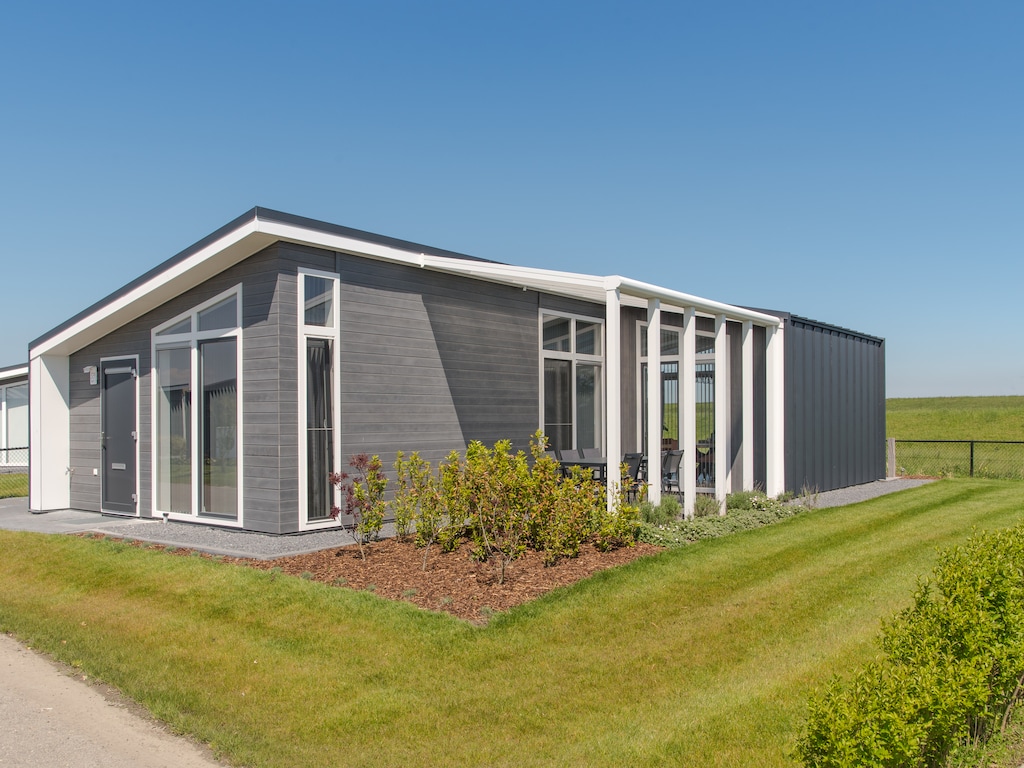 Fraai chalet met sfeerhaard, op vakantiepark