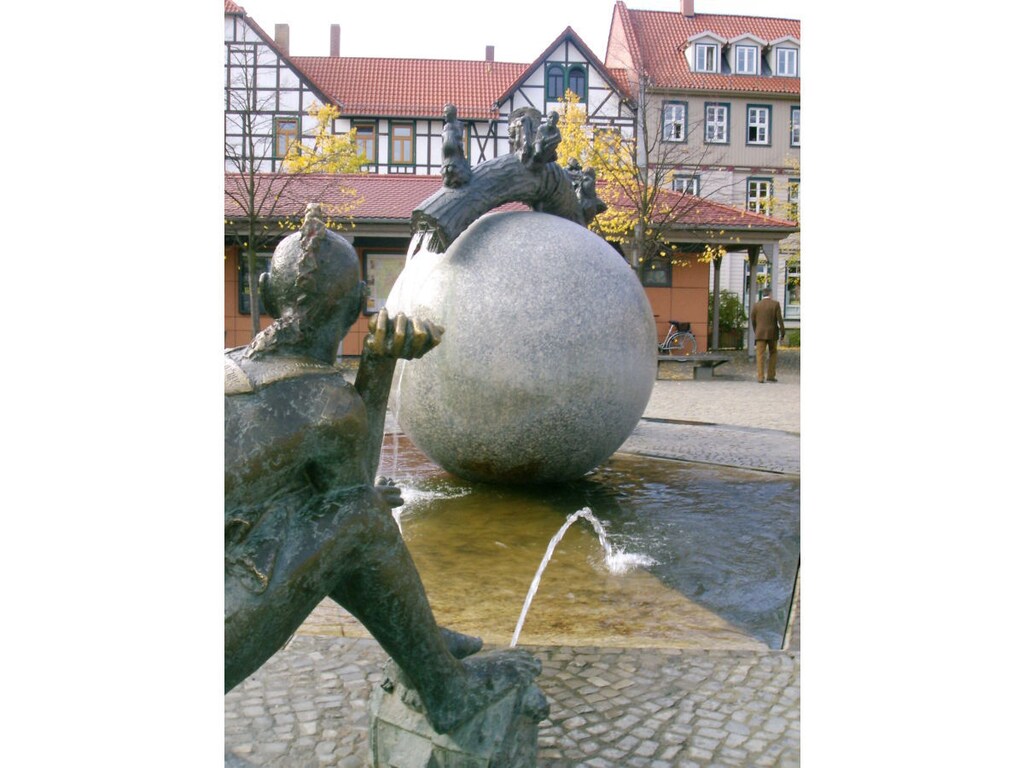   45166